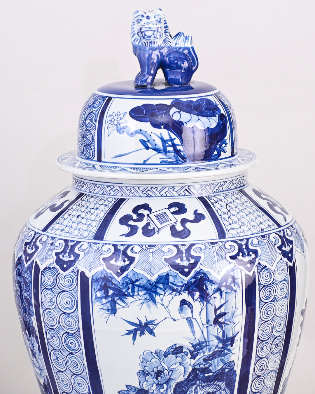 Ming Dynasty Blossom Temple Jar With Foo Dog Lid