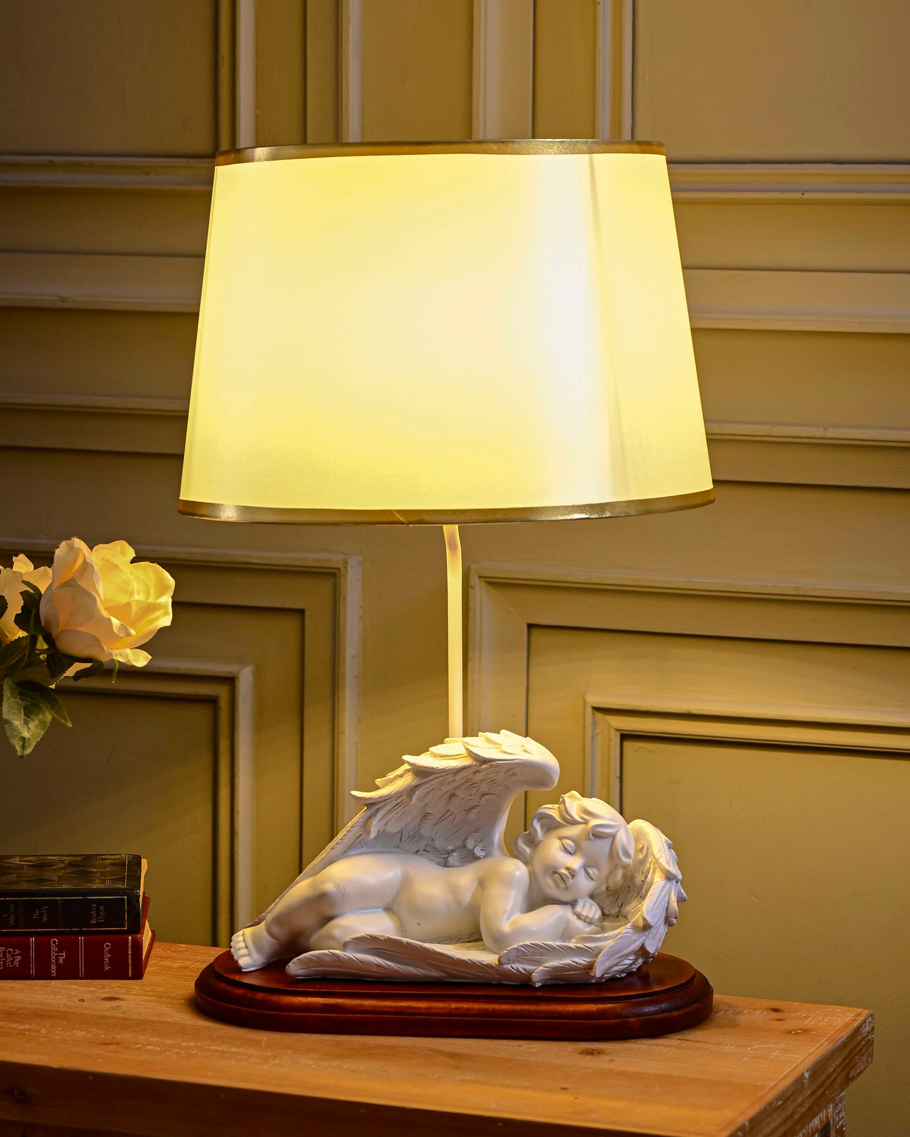 Heavenly Sleepy Cherub Table Lamp