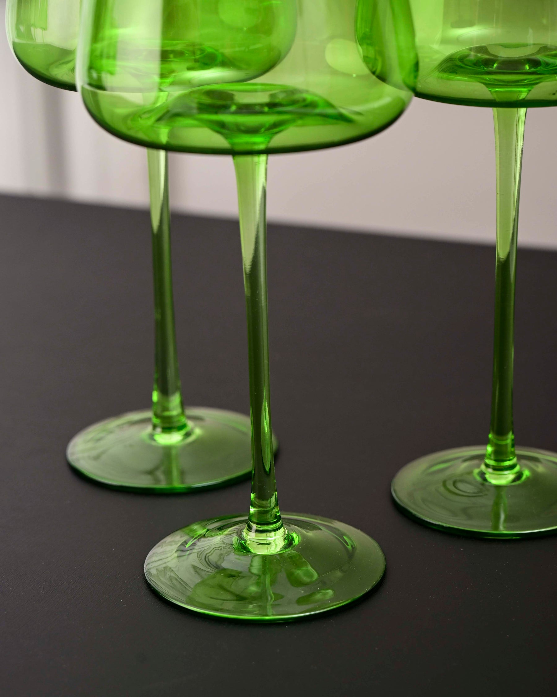Green Vintage Wine Glass - Set of 4
