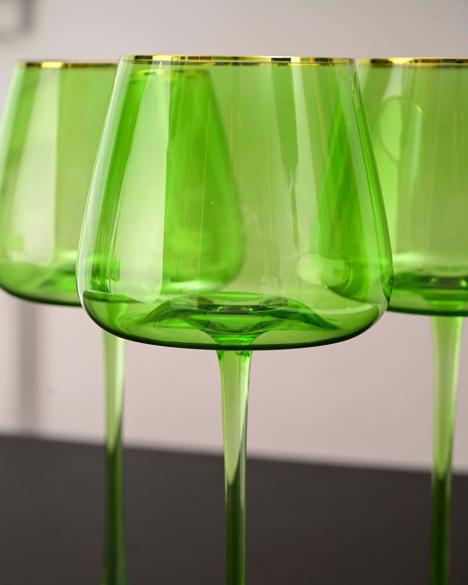 Green Vintage Wine Glass - Set of 4