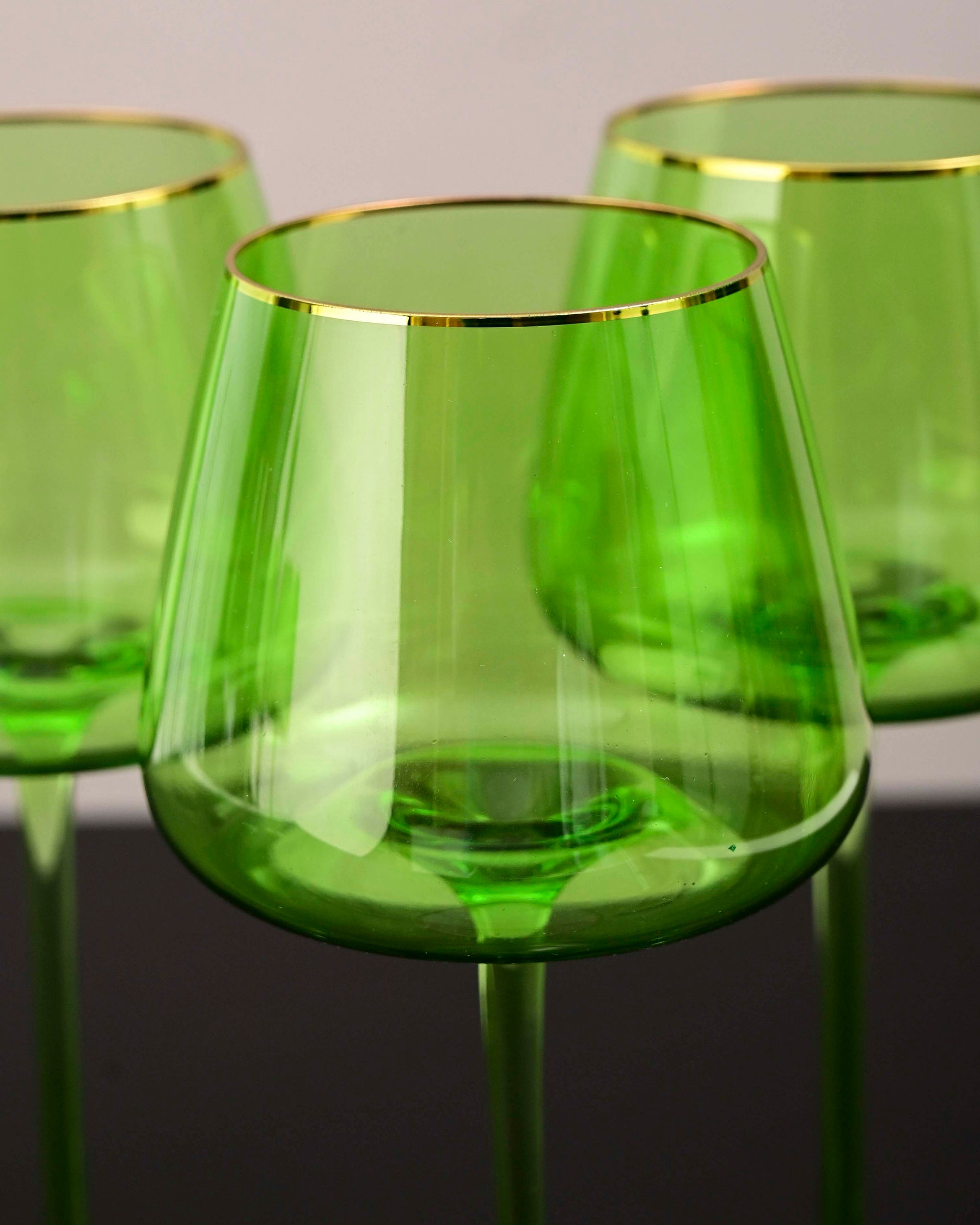 Green Vintage Wine Glass - Set of 4