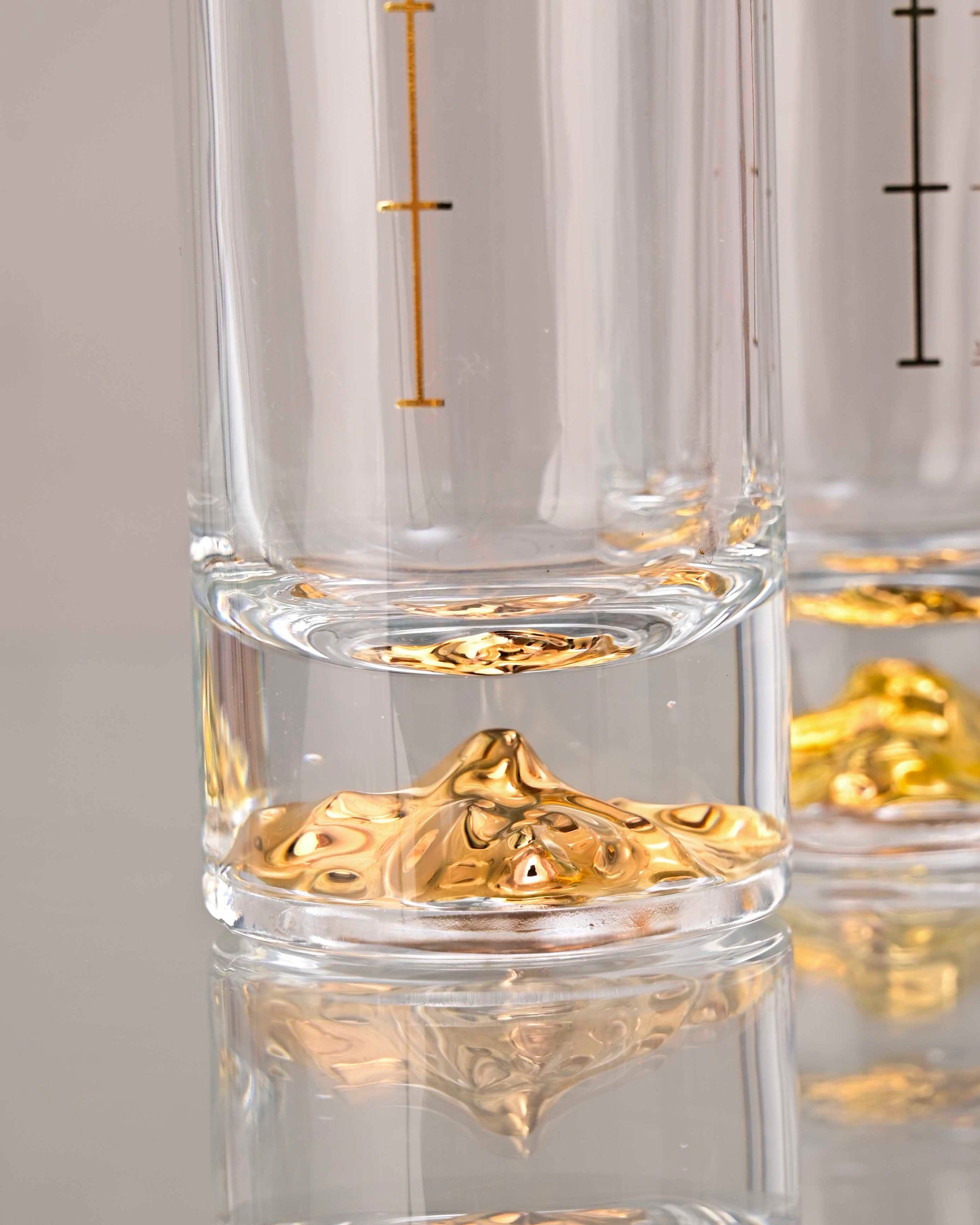 Mountain Gold Foil Measuring Glasses - Set Of 2