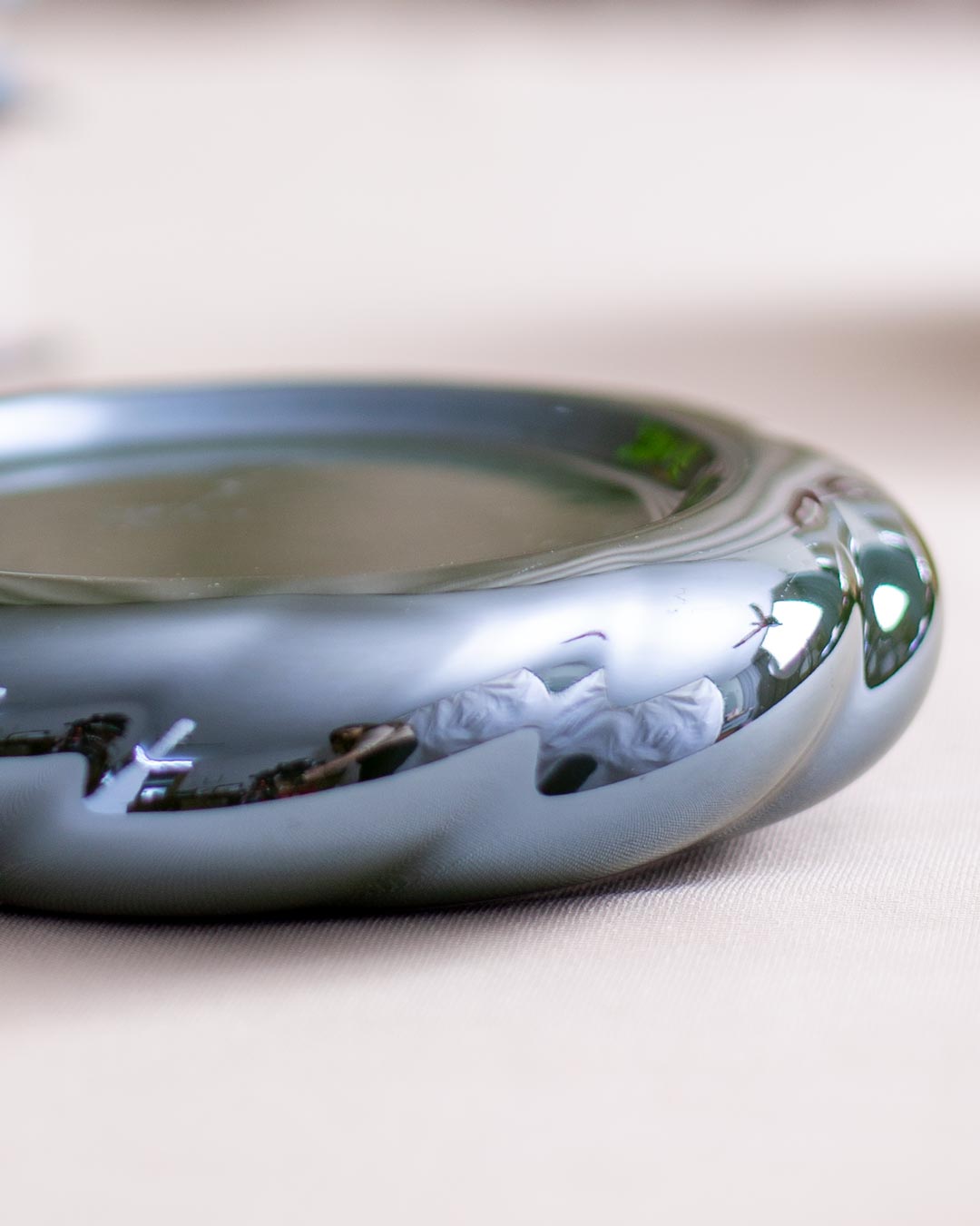 Pearl Glazed Coffee Mug with Saucer - Green