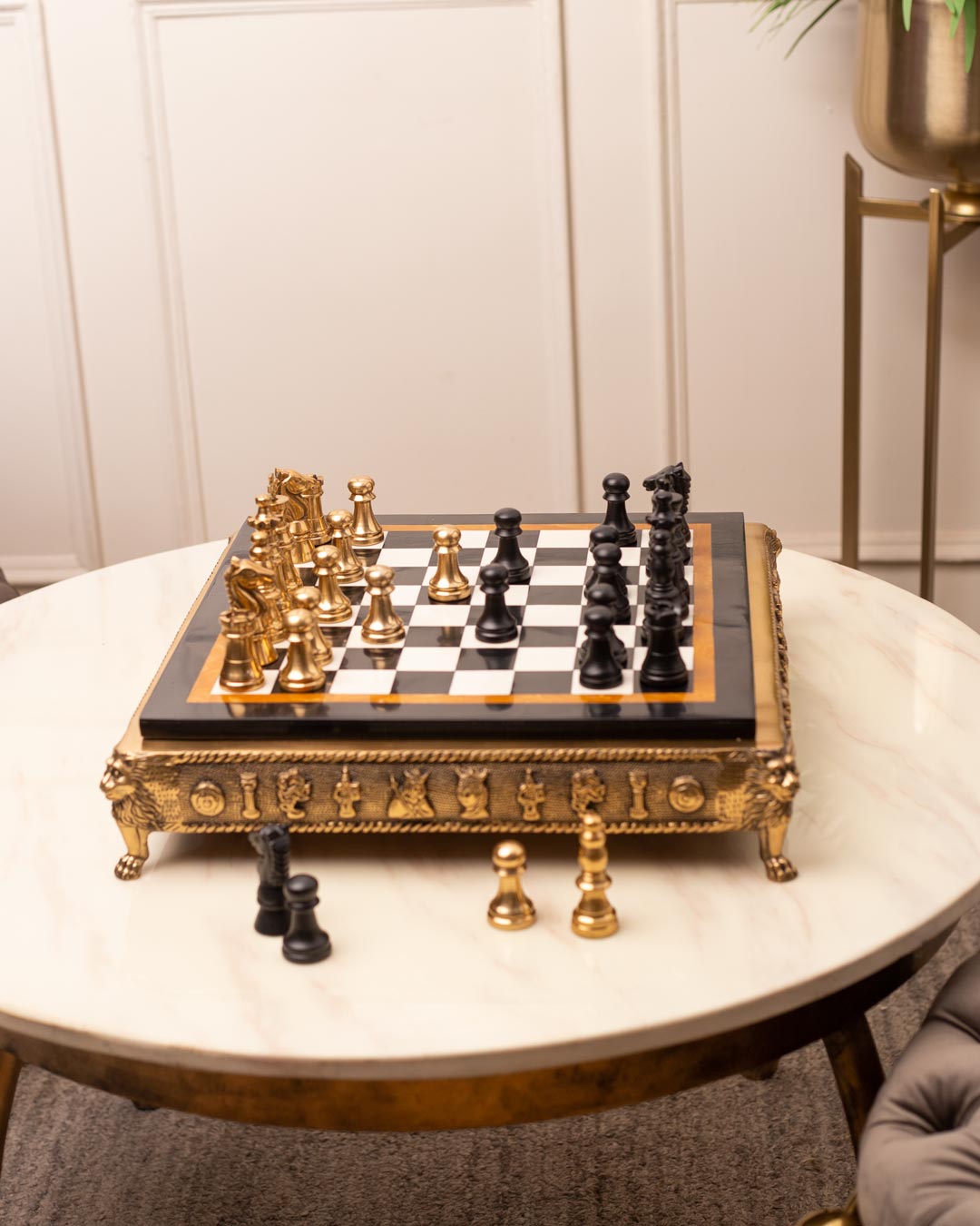 Vintage Regency Traditional Chess Set