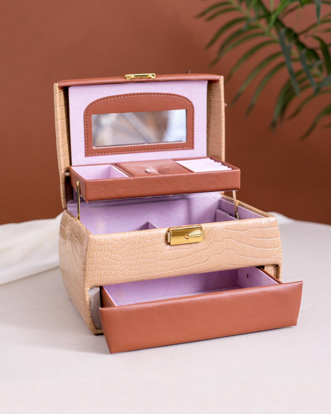 'Trinket Trove' The Jewelry Storage Box - Brown