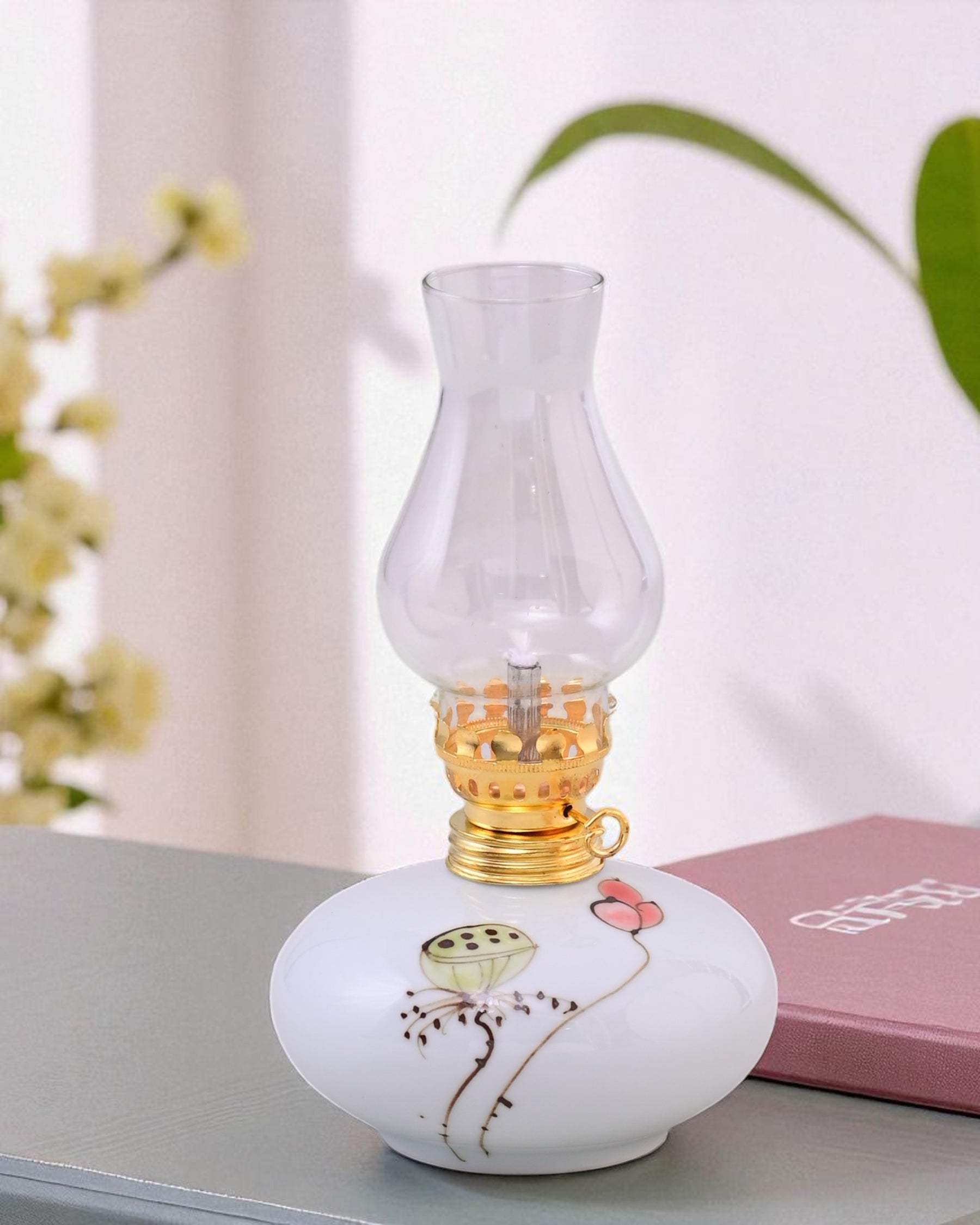 Heritage Glow Vintage Glass Oil Lamp - White