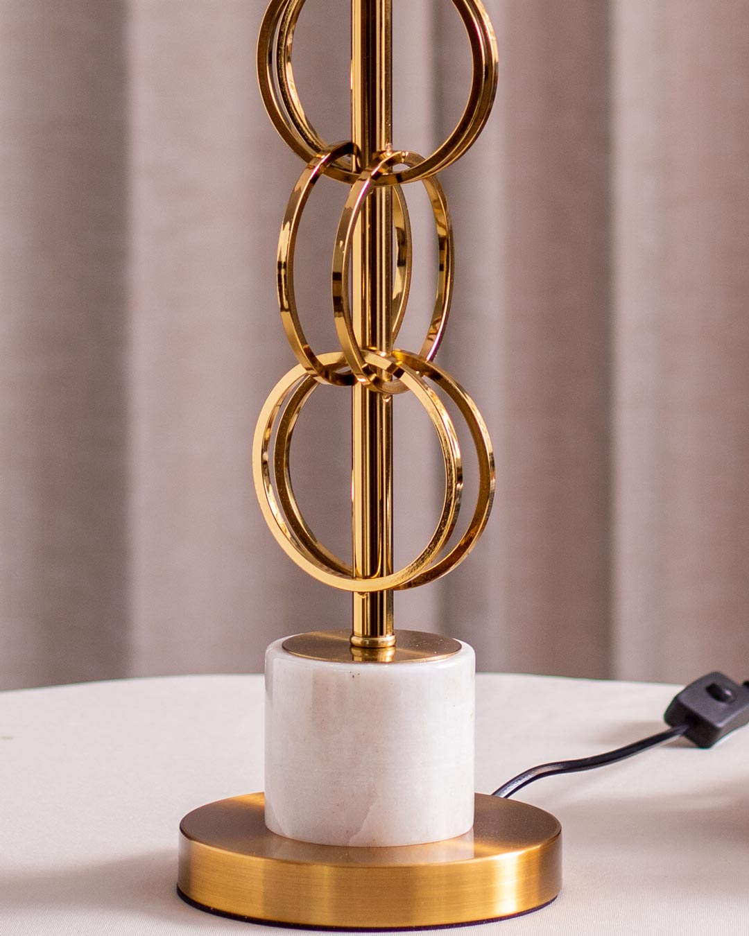 'Gleaming Circlets' Table Lamp - The Decor Kart