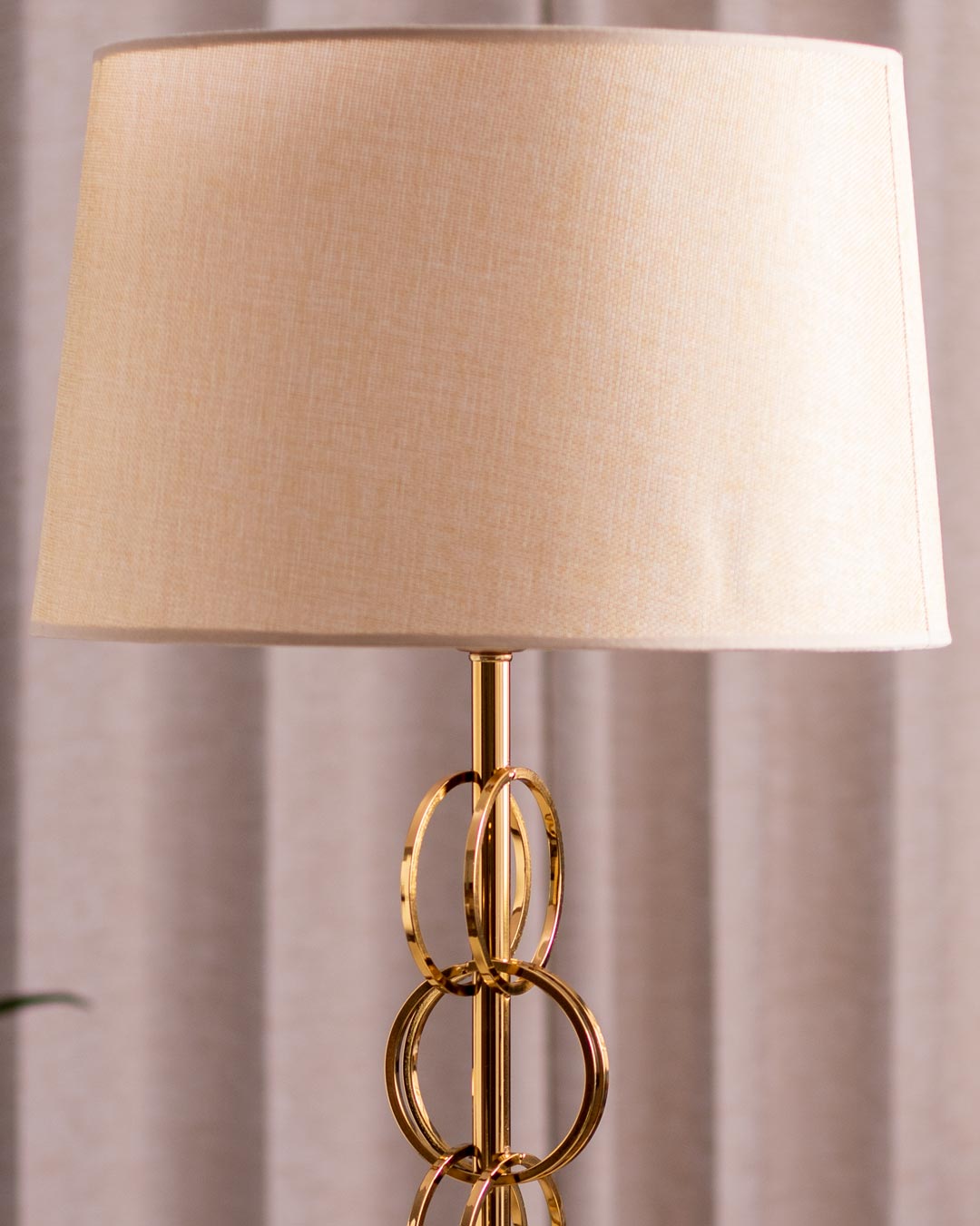'Gleaming Circlets' Table Lamp - The Decor Kart