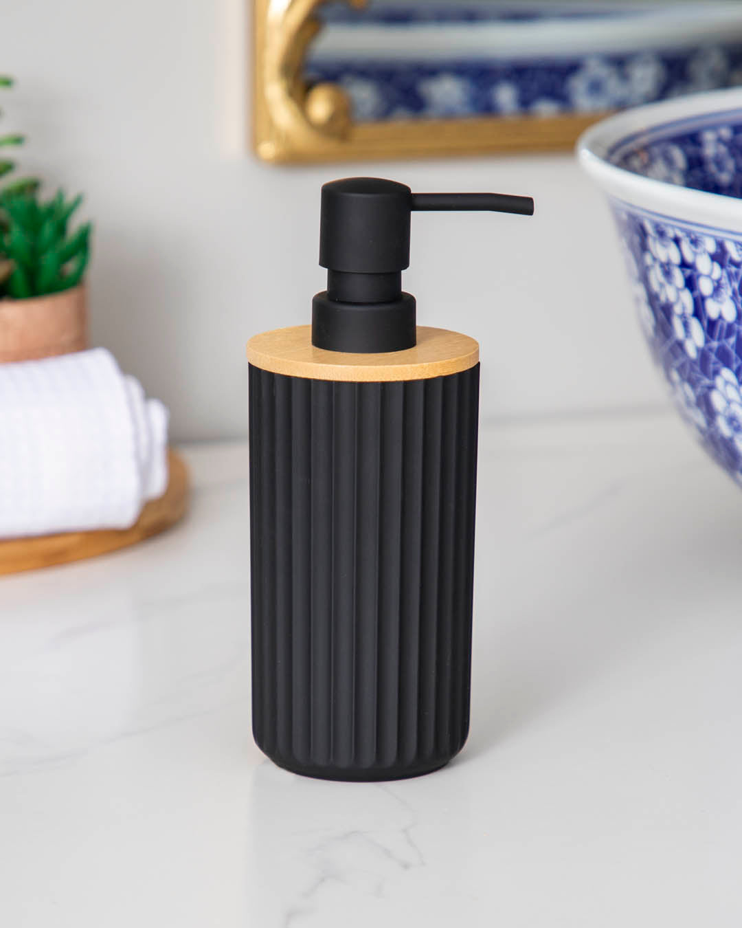 Modern Acrylic 4 Piece Bathroom Set - Black