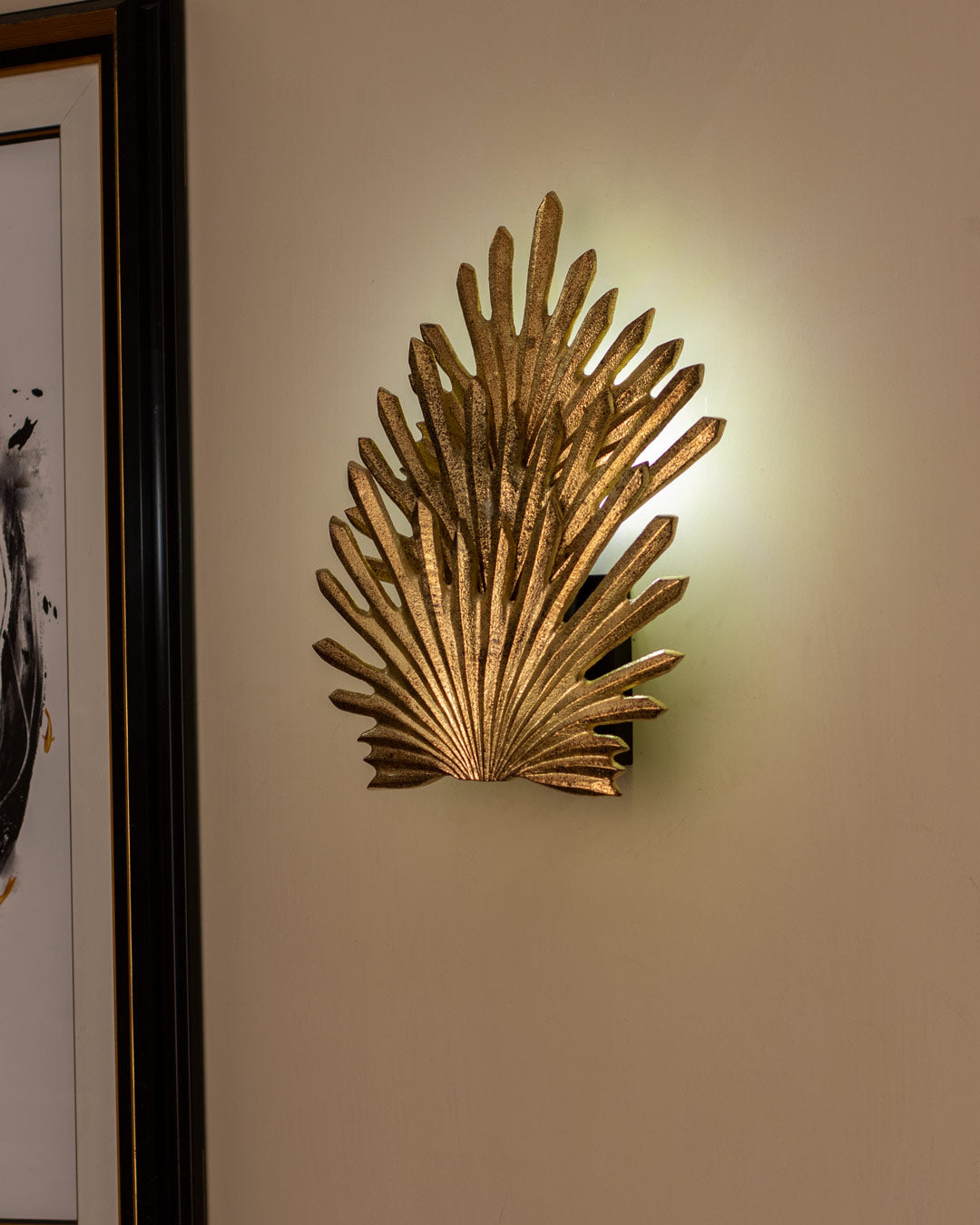 Golden Plam Leaf Wall Light - The Decor Kart