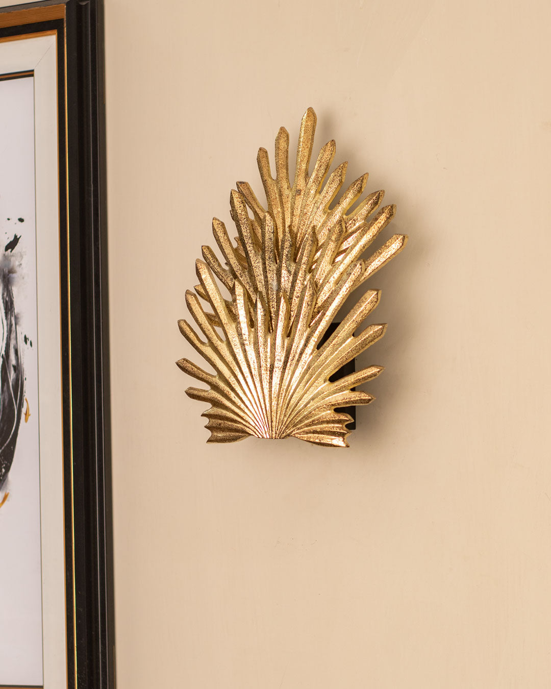 Golden Plam Leaf Wall Light - The Decor Kart