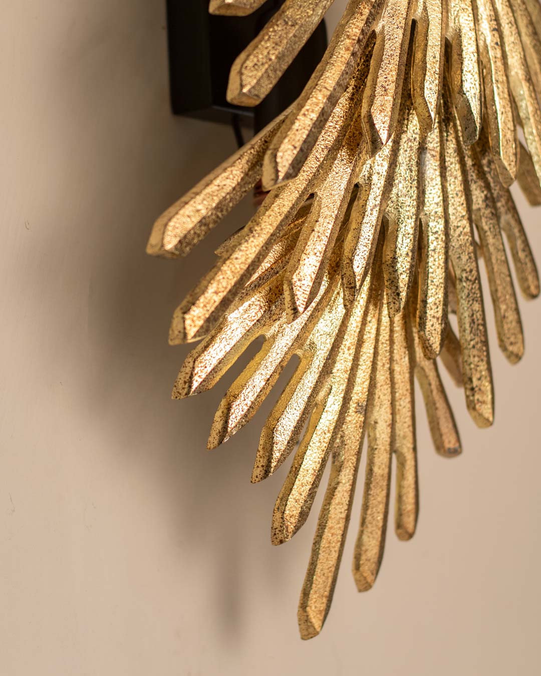 Golden Plam Leaf Wall Light - The Decor Kart