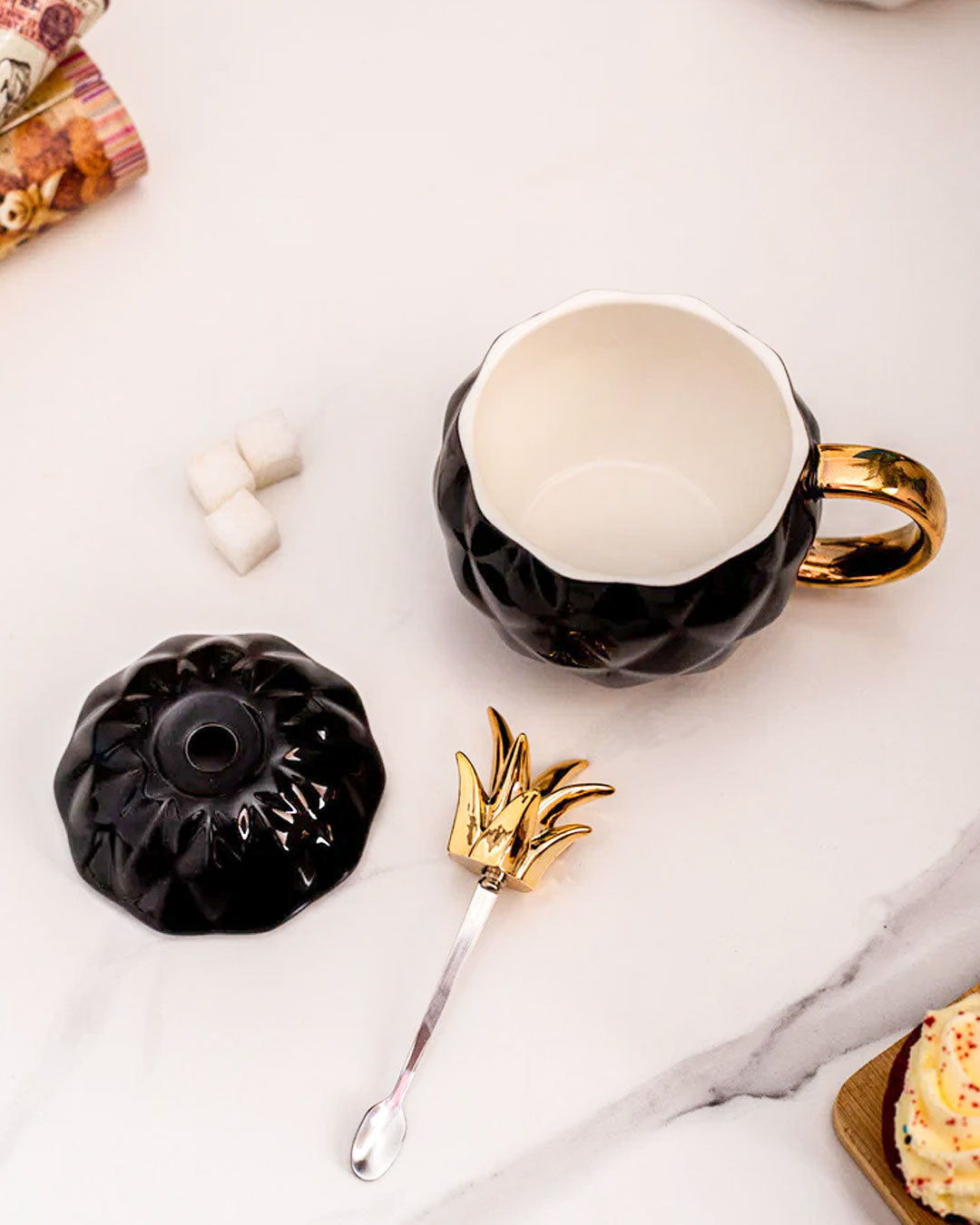'Pineapple' Coffee Mug - Black - The Decor Kart