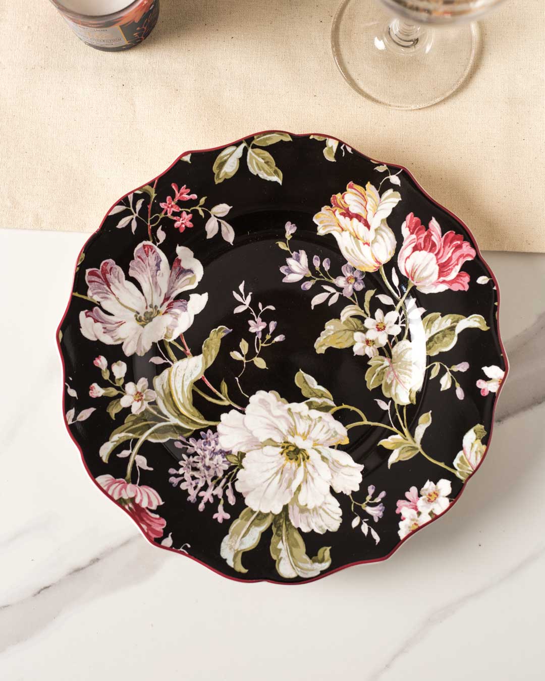 Gisela Black Quarter Plate - The Decor Kart