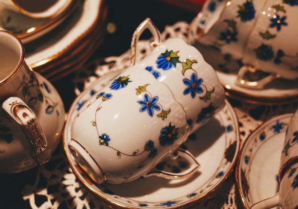 10 Stunning Ceramic Dinnerware Pieces - The DecorKart