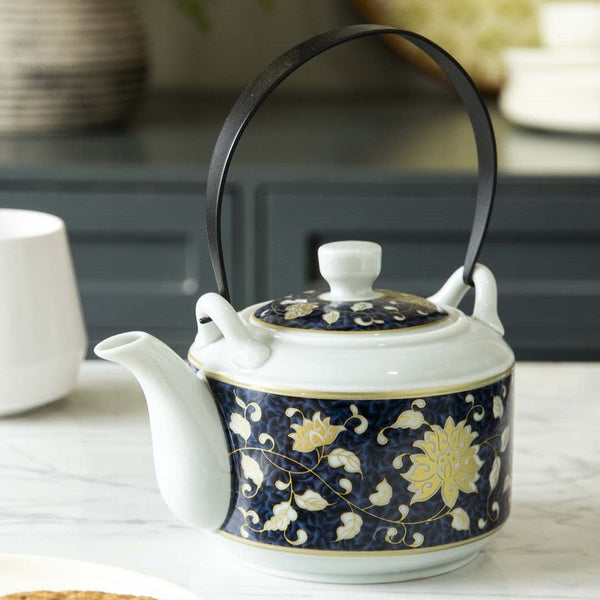 Tea & Conversations