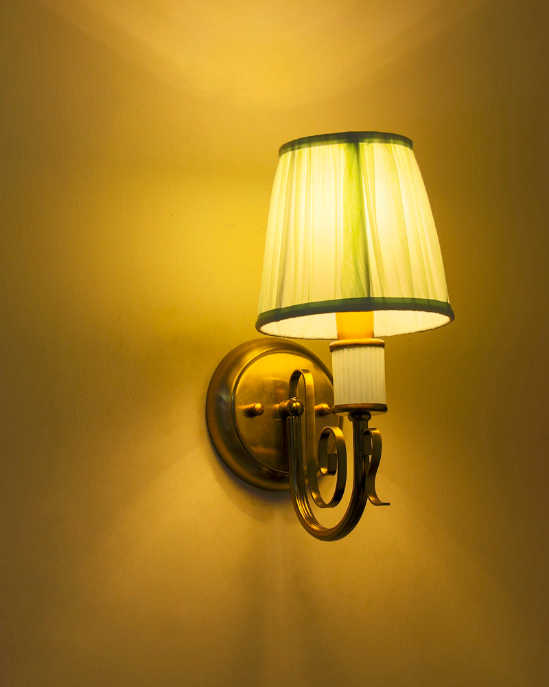 Heritage Inspired Wall Sconce With Blue Detailing 