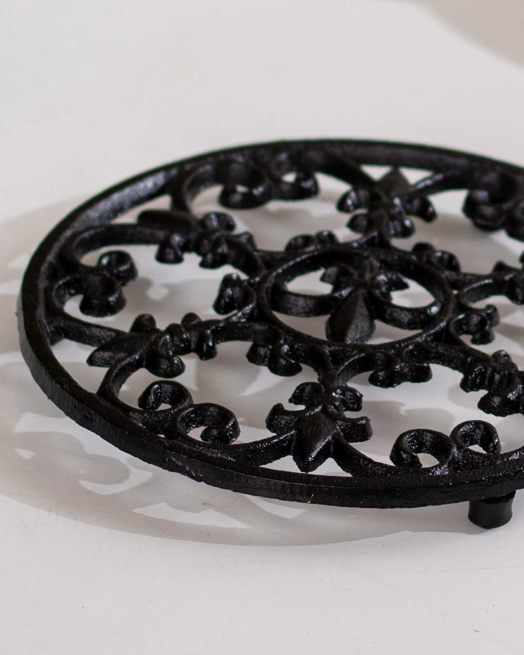 Round Cast Iron Trivet - The Decor Kart 