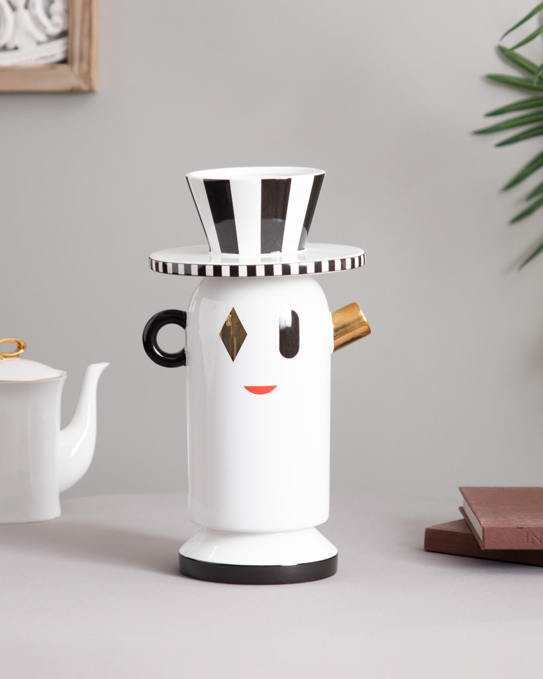 Stripe Affiant Flower Vase - The Decor Kart 