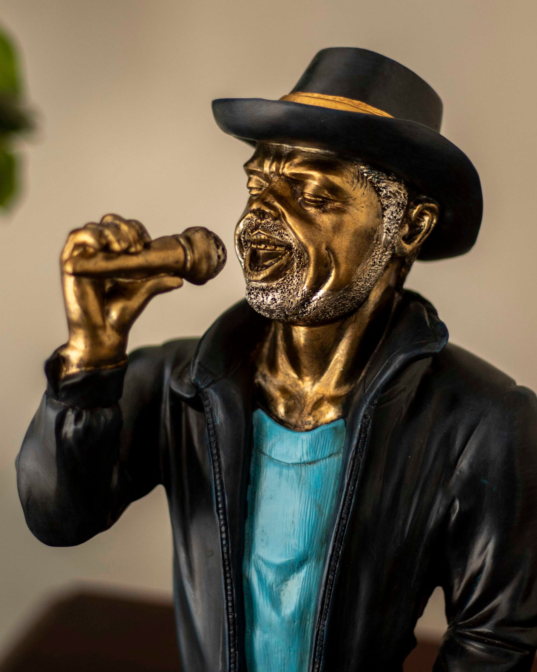 The Blues - Singing Musician Bust 