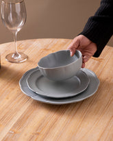 Scalloped Edge Quarter Plate 