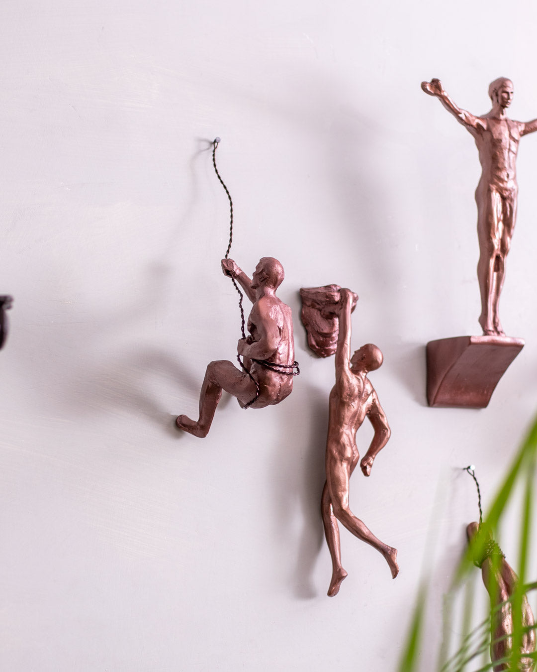 Wall-Climber Men Figures 6 Different Sculpture