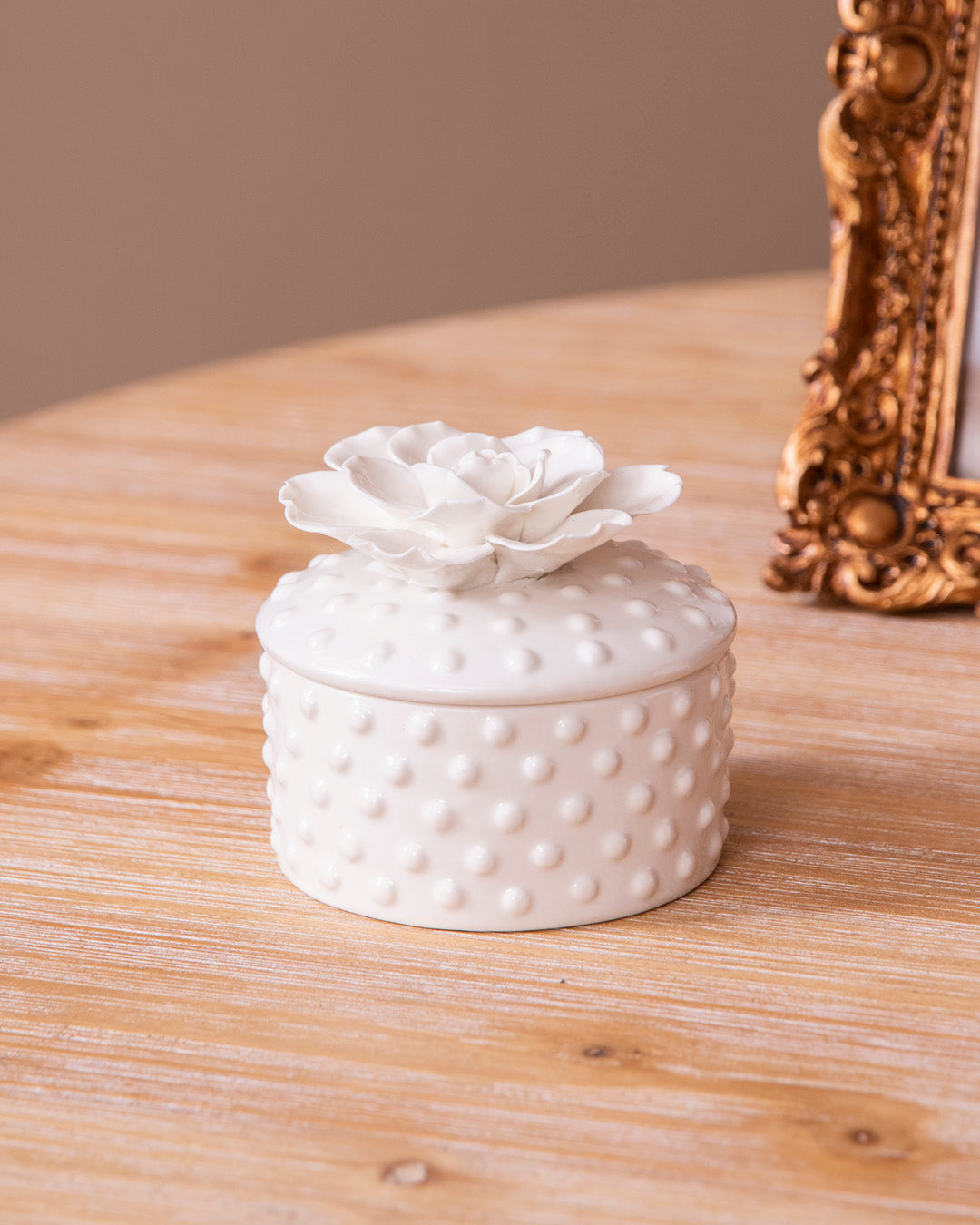 Adorable Floral Trinket Keeper - White 