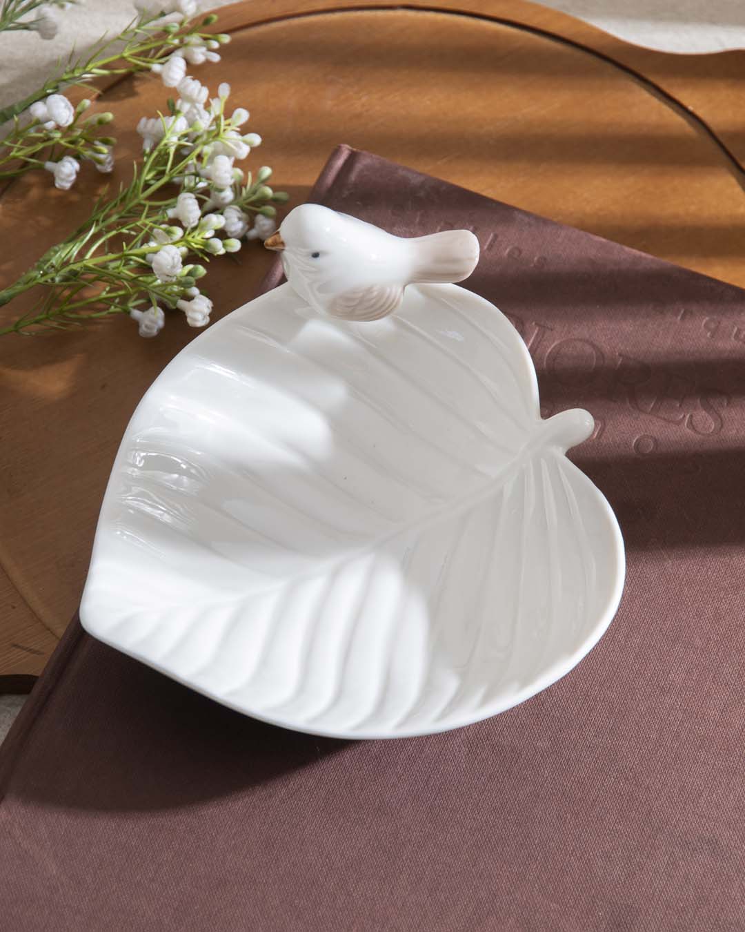 Bird on Leaf Ring Dish - White - The Decor Kart 