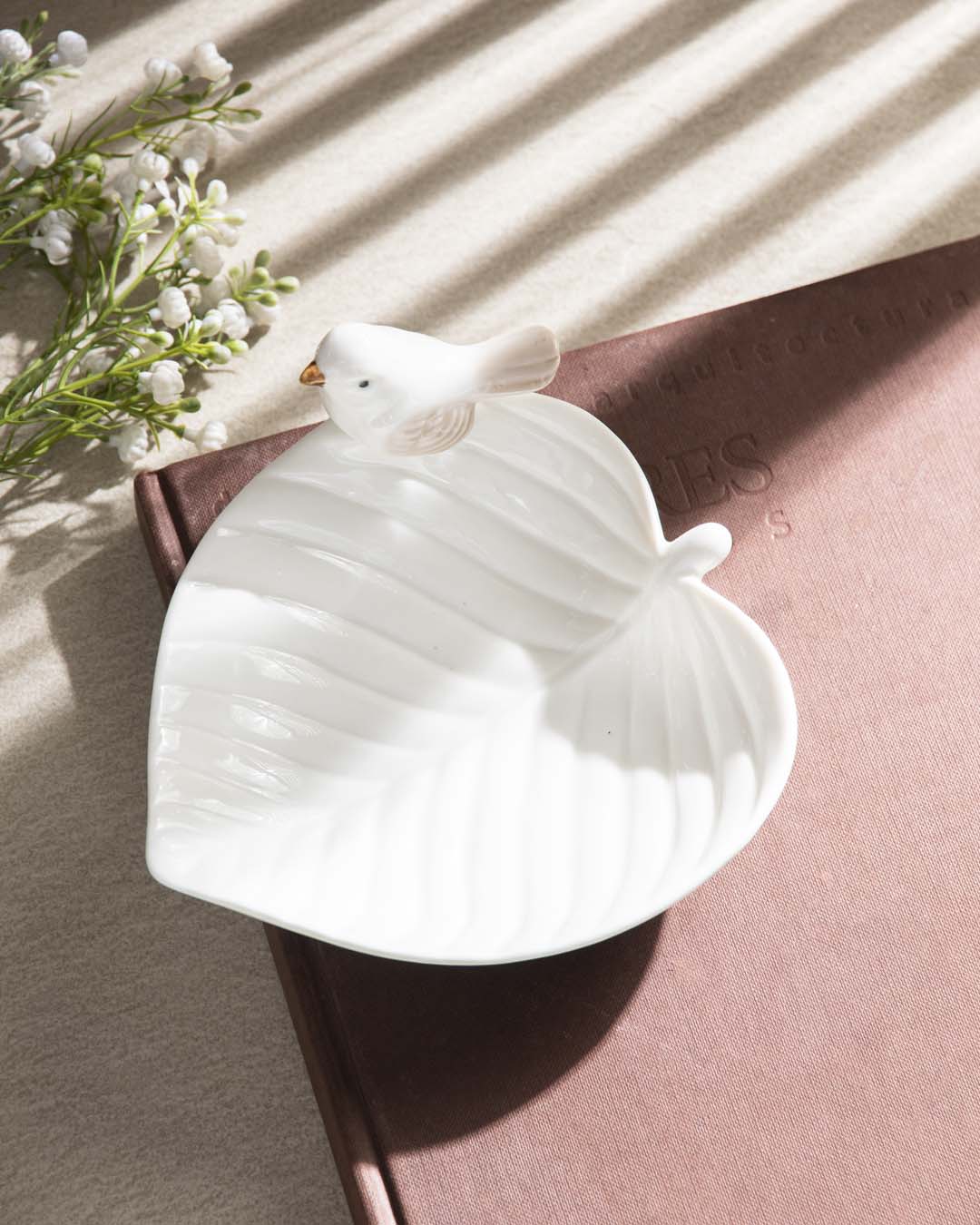 Bird on Leaf Ring Dish - White - The Decor Kart 