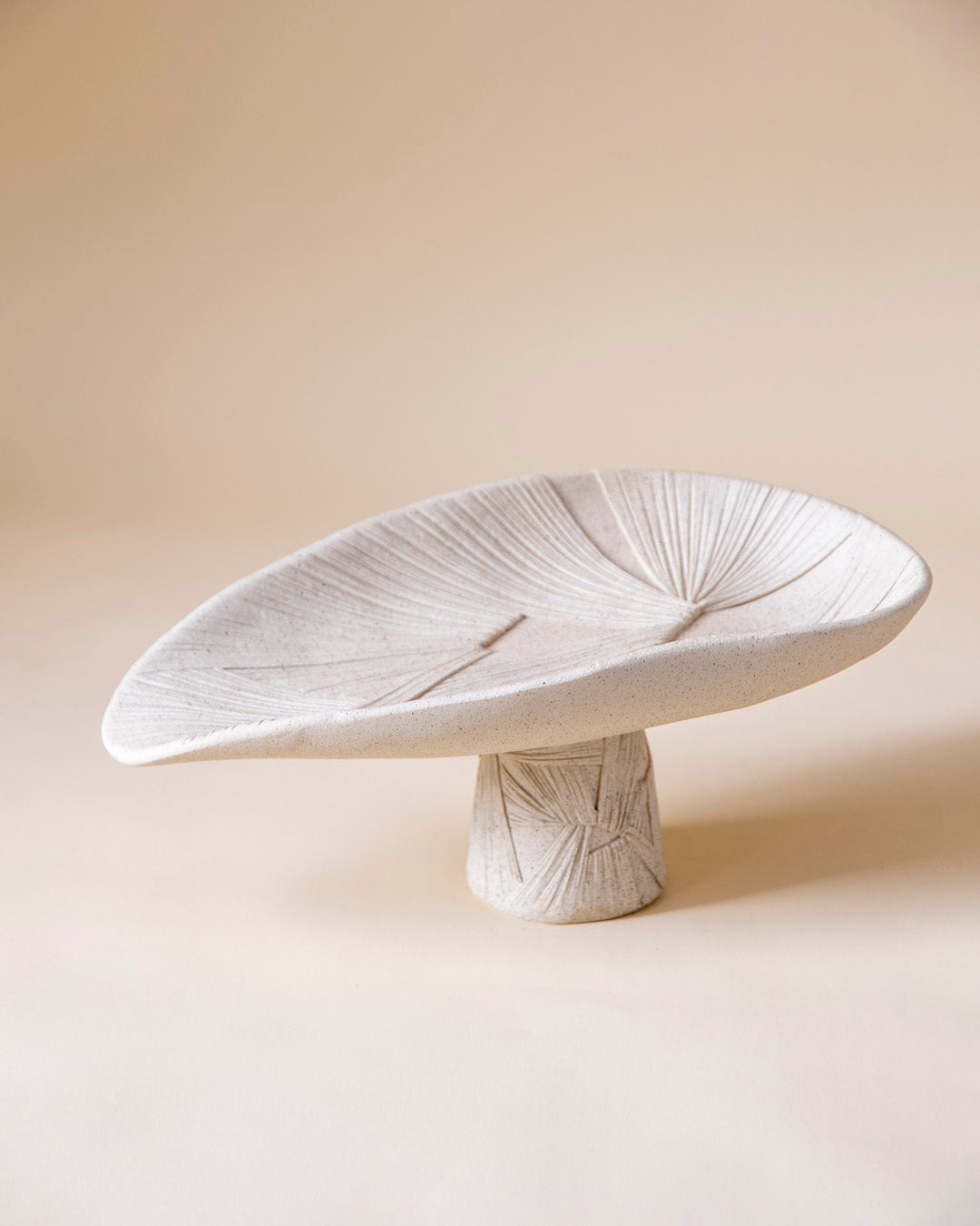 Palm Textured Footed Decorative Bowl
