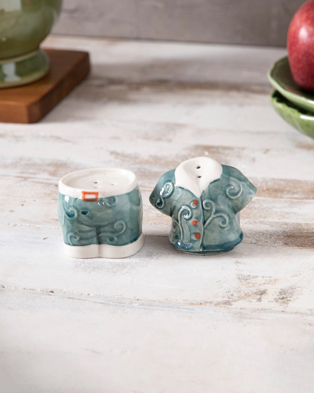 Outfit Salt & Pepper Shaker Set - Green 