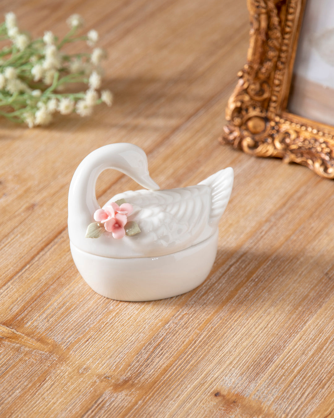 Romantic Swan Trinket Keeper 