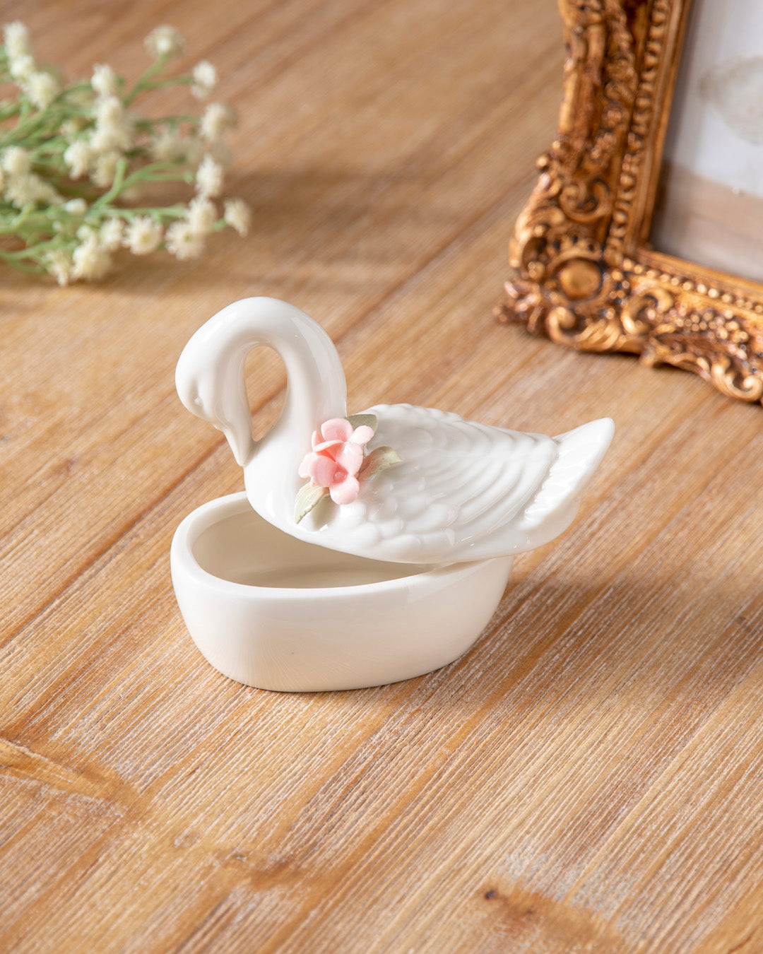 Romantic Swan Trinket Keeper 