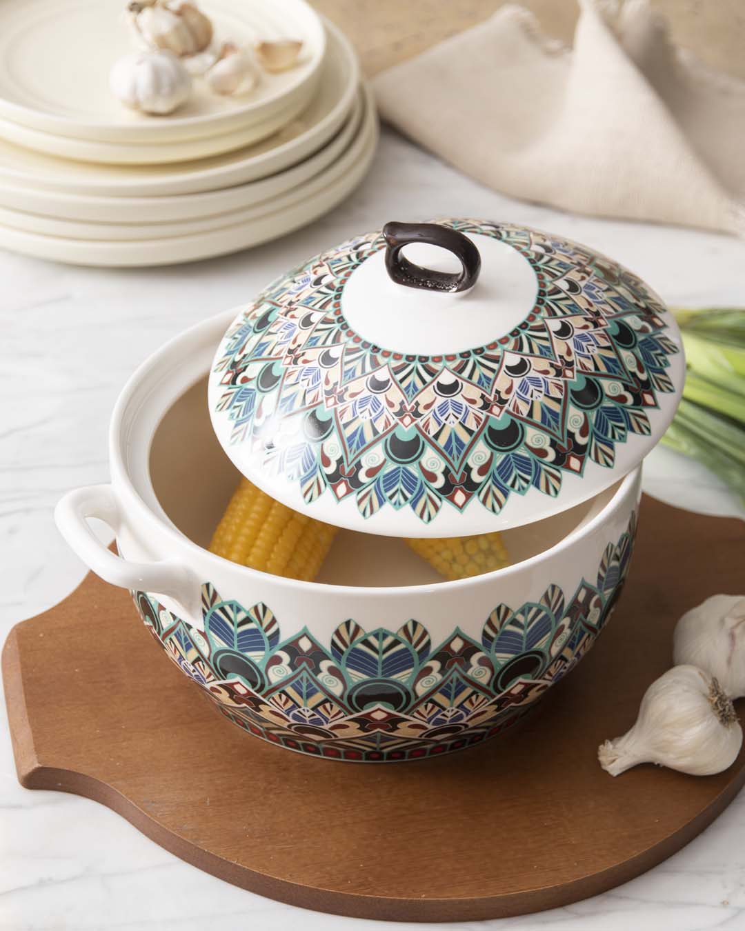'Casablanca' Buffet Casserole with Ceramic Lid - The Decor Kart 