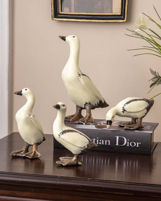 Family of Ducks - Set of 4 Figurines - The Decor Kart