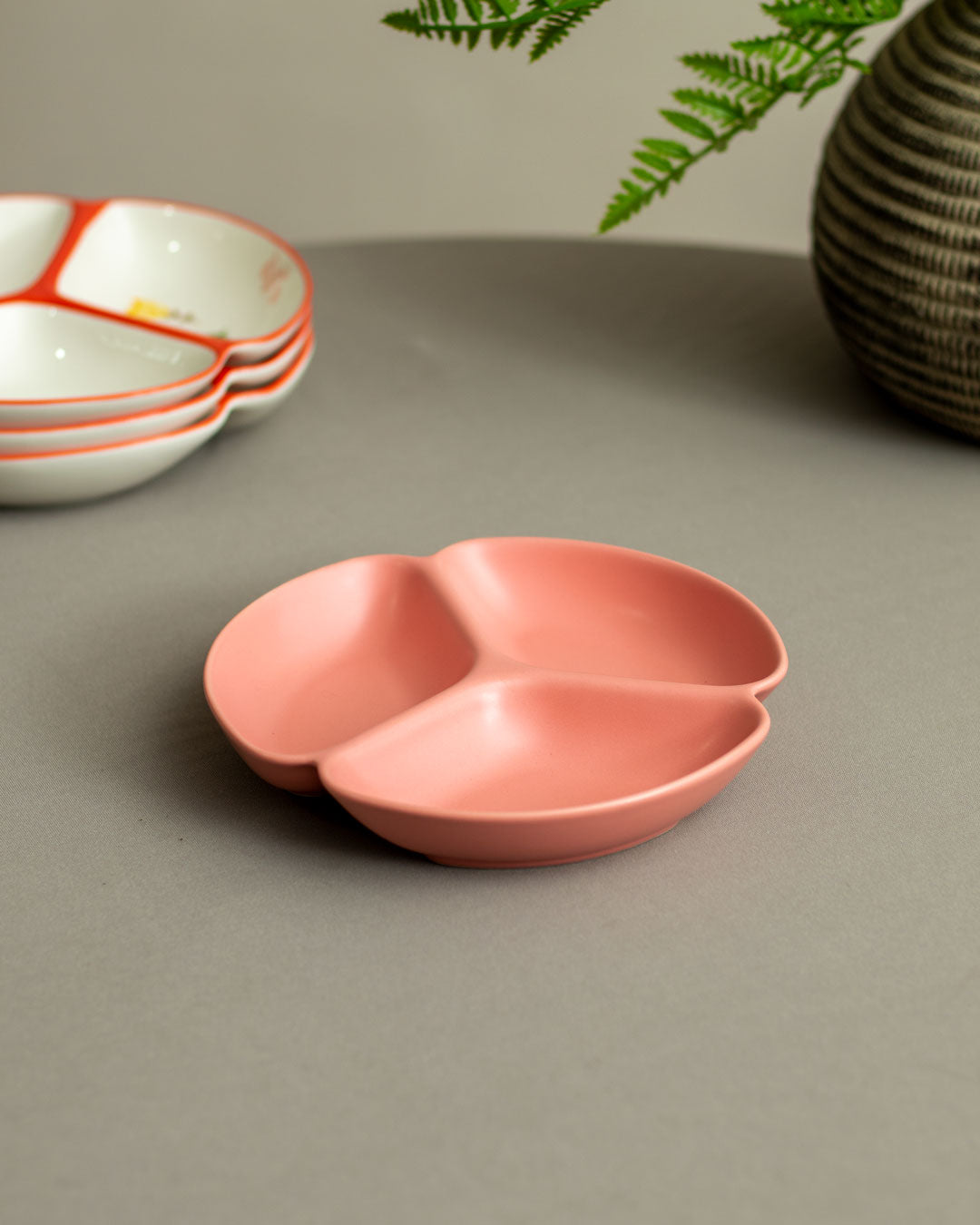 Monochrome Chip & Dip Platter - Pink - The Decor Kart 