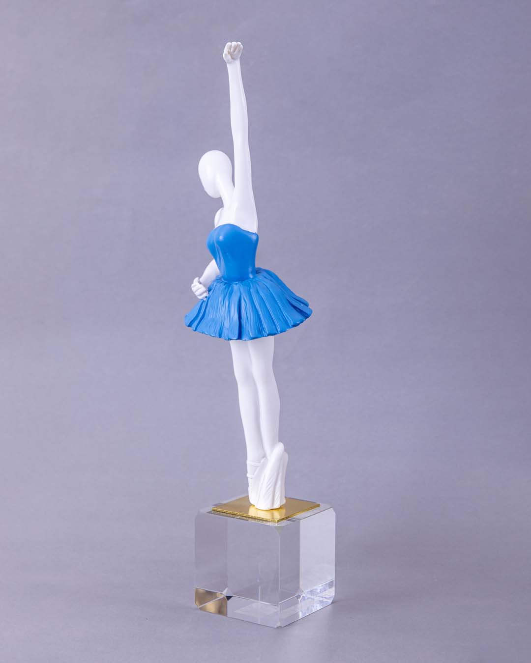 Exquisite Ballerina Figurine - Pastel Blue - The Decor Kart 