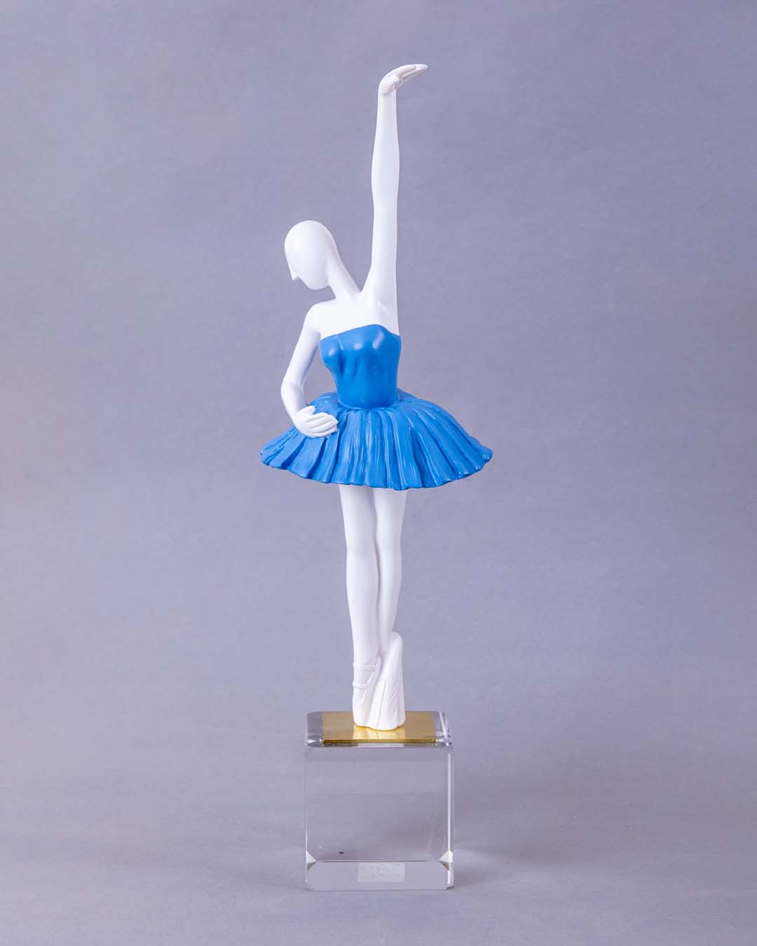 Exquisite Ballerina Figurine - Pastel Blue - The Decor Kart 