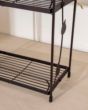 Metal Leaf Design Storage Rack