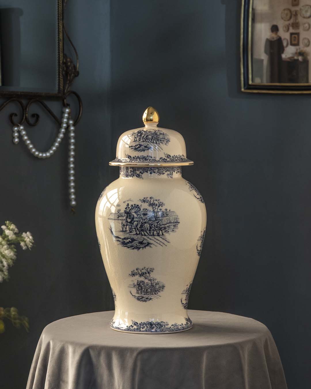 'Yorkshire' Victorian Ornamental Temple Jar - Small