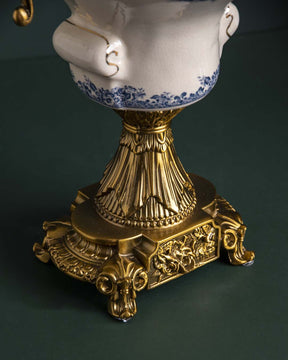 'Yorkshire' Victorian Ornamental Vase - The Decor Kart 