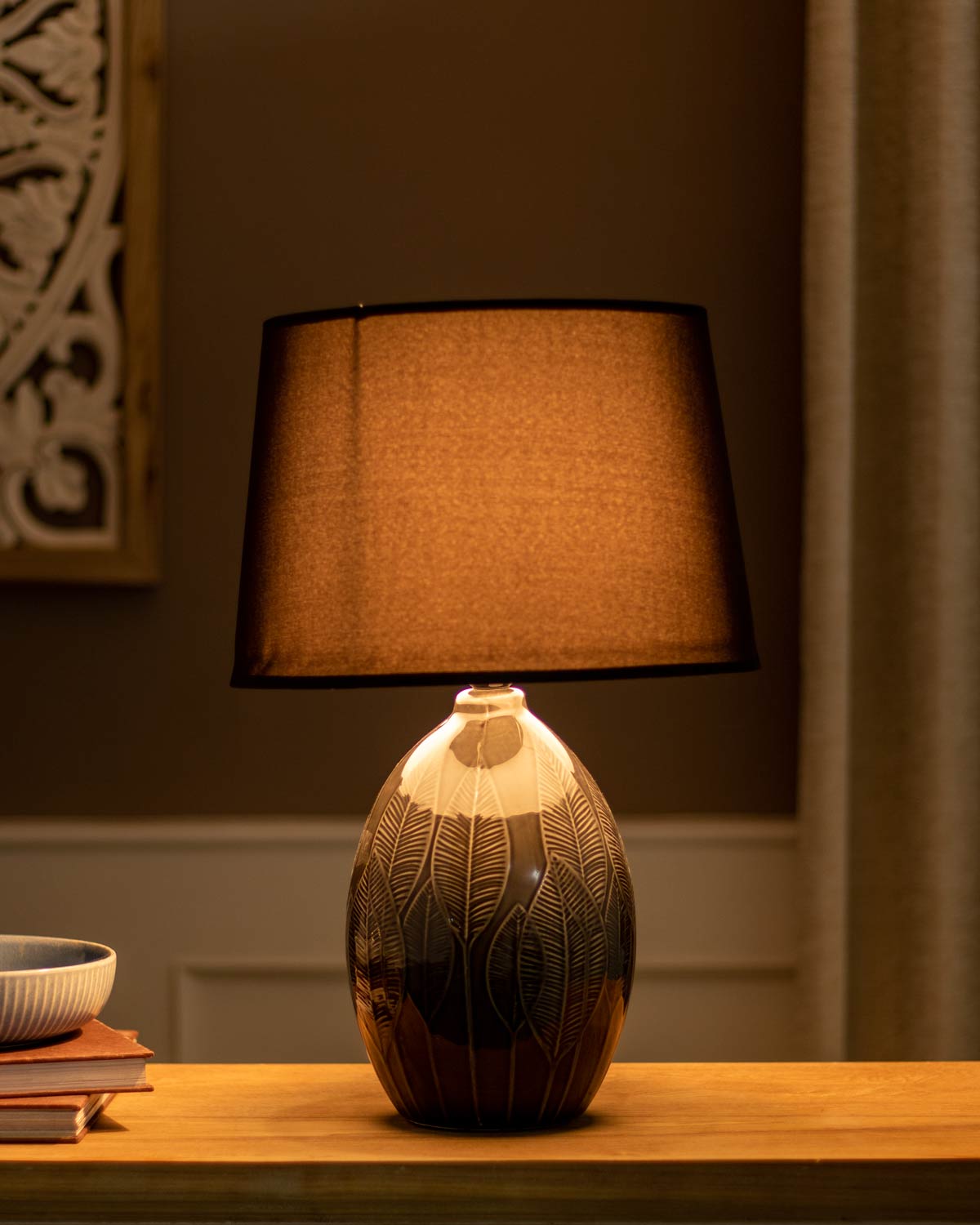 Ambiance Illuminated Ceramic Table Lamp - Black
