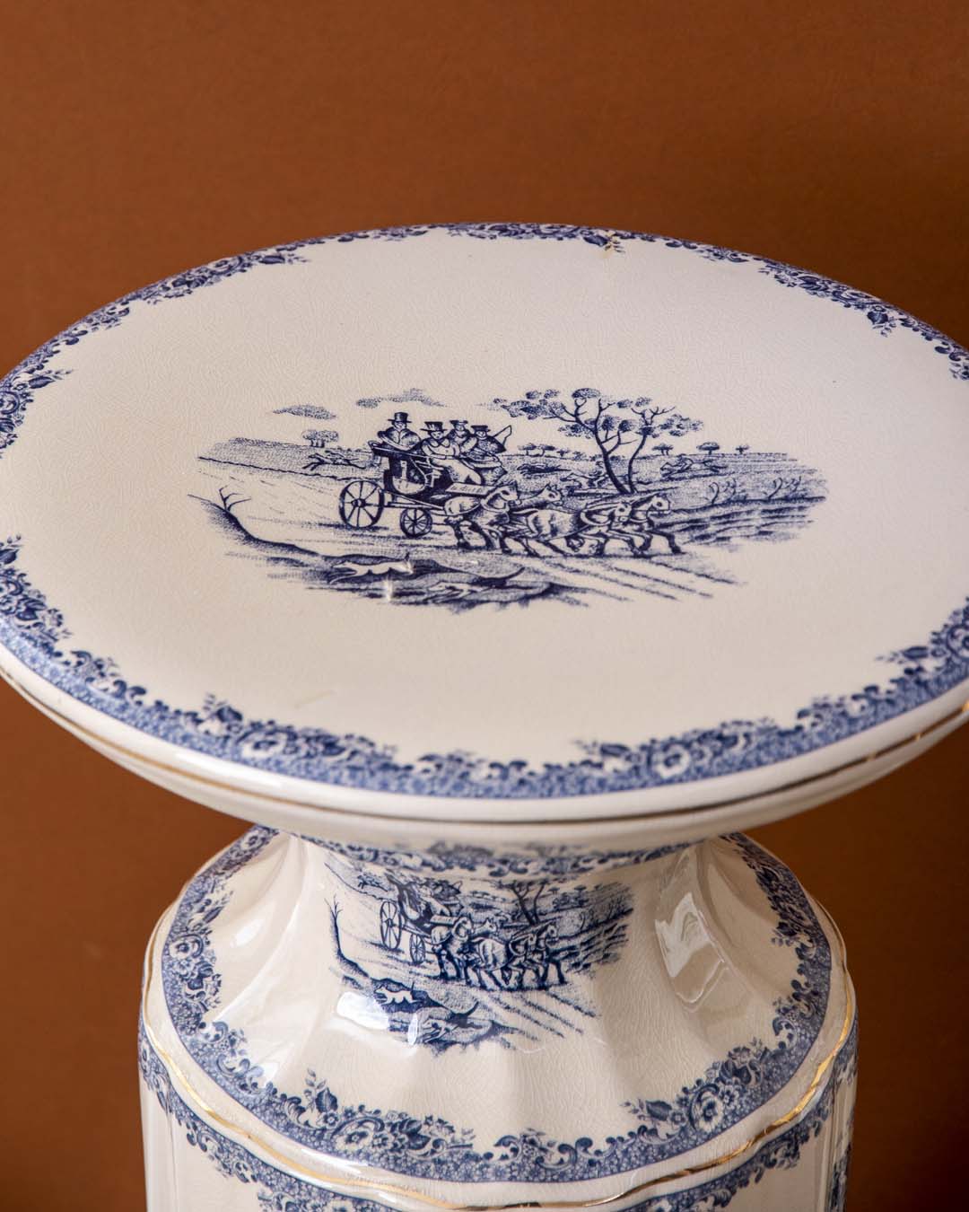 'Yorkshire' Victorian Ornamental Side Table - The Decor Kart