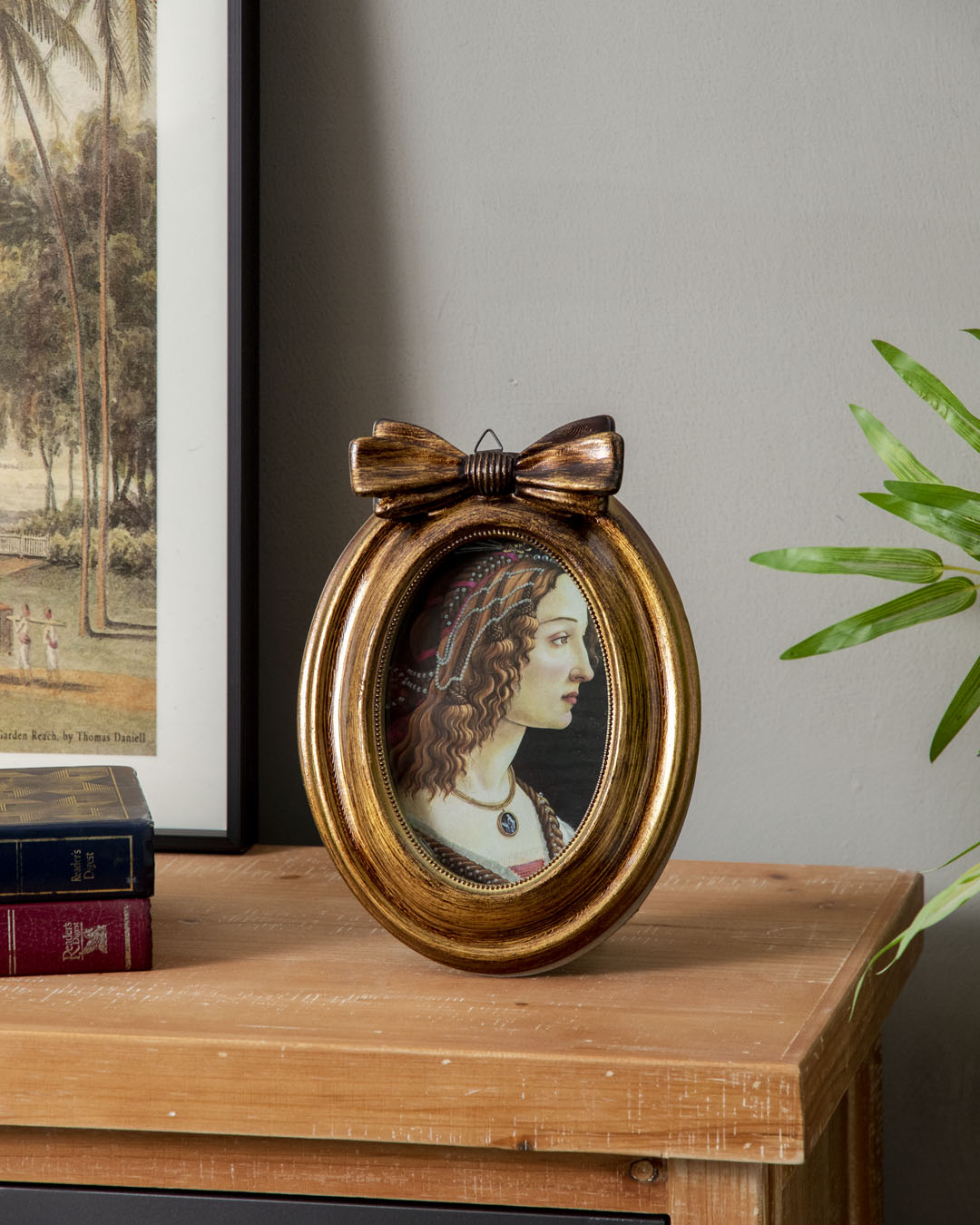 Oval Bronze Photo Frame 