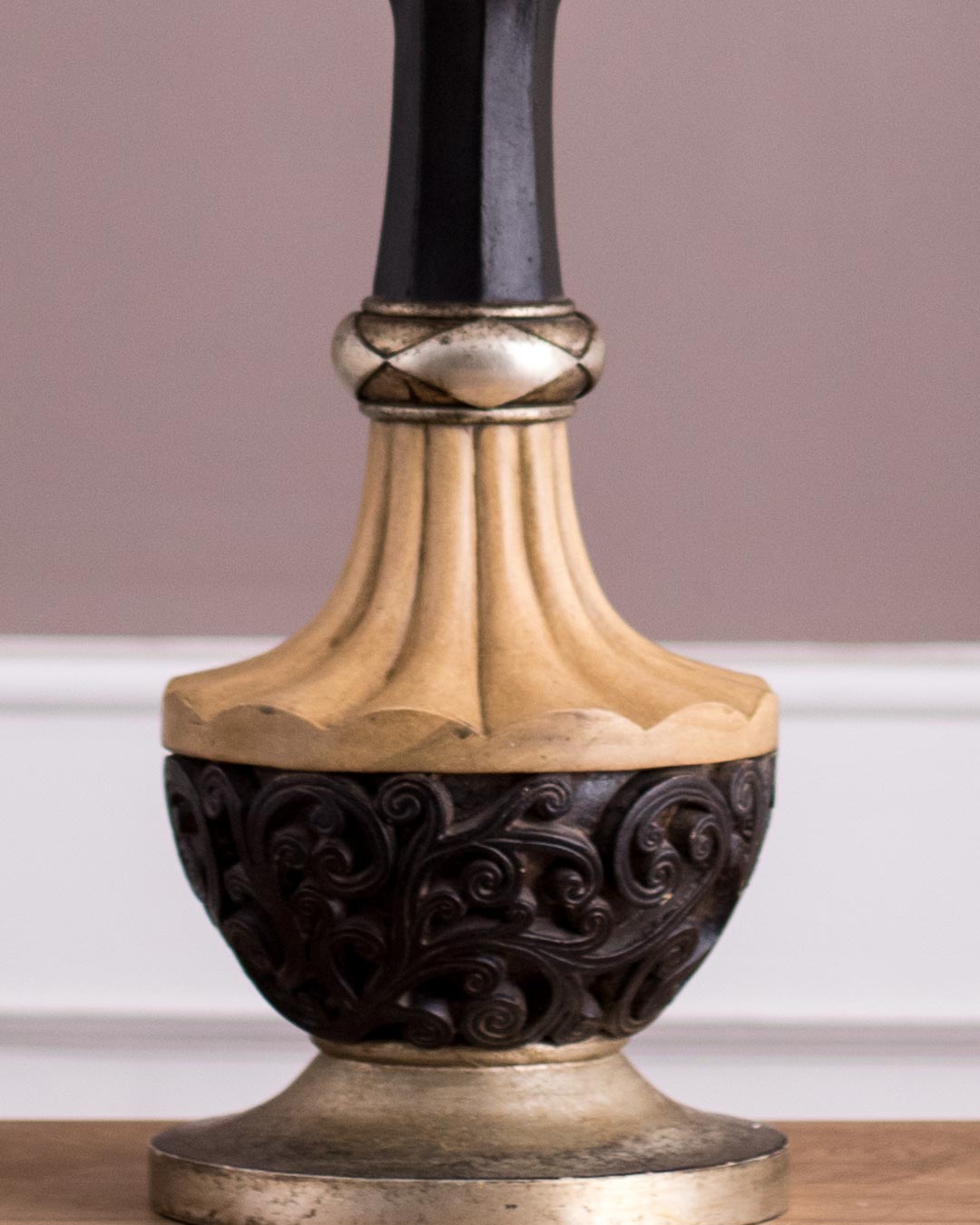Embossed Table Lamp - The Decor Kart