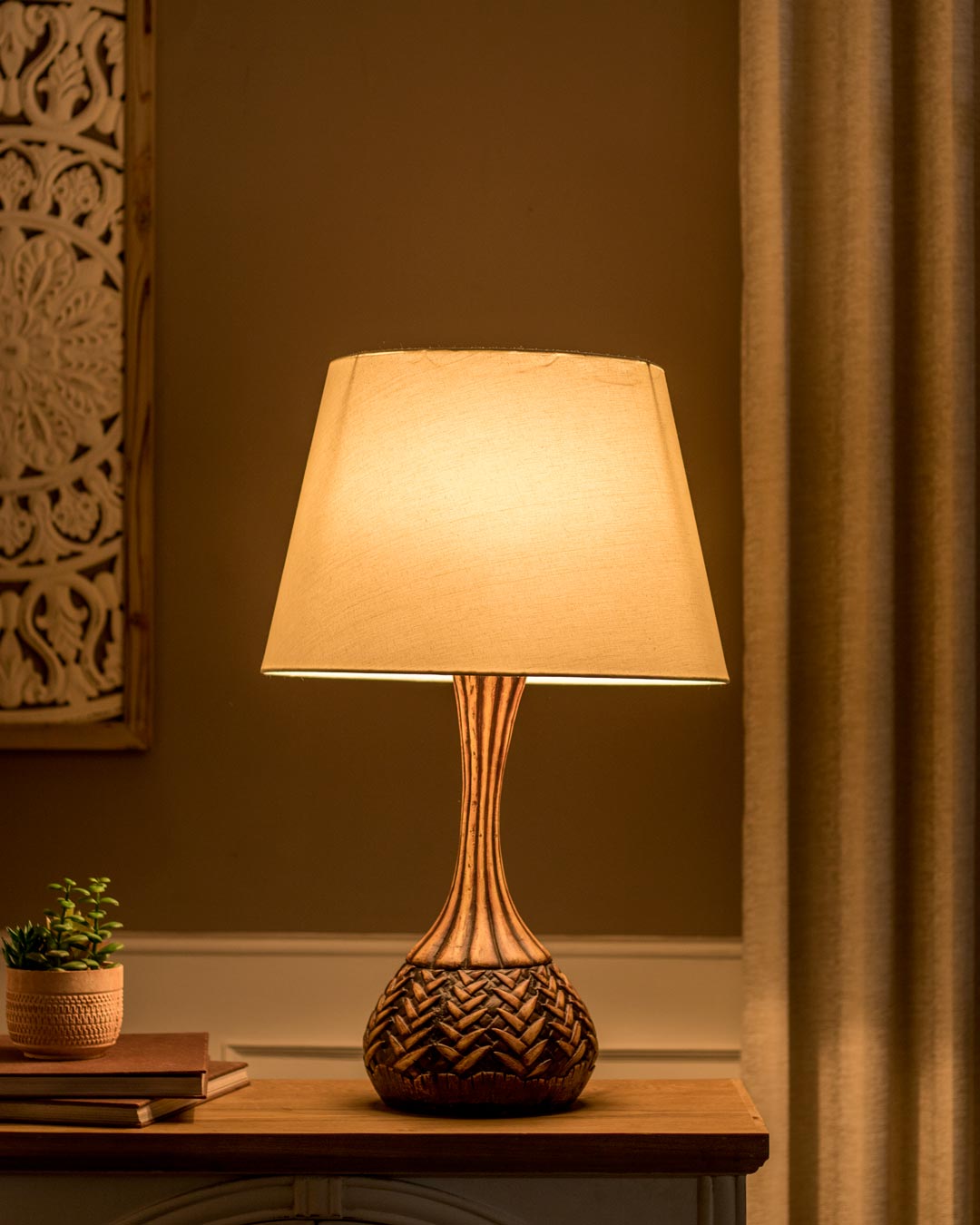 Embossed Table Lamp