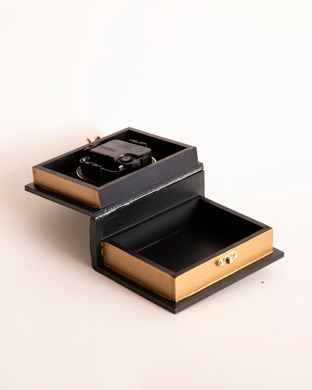 'Gone with the Wind' Vintage Book Clock 