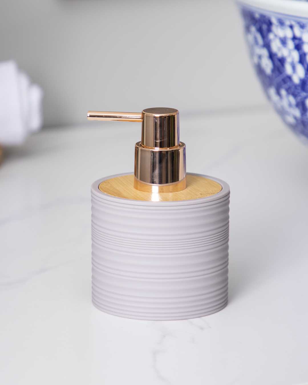 Liquid Dispenser with Ribbed Texture - OffWhite - The Decor Kart