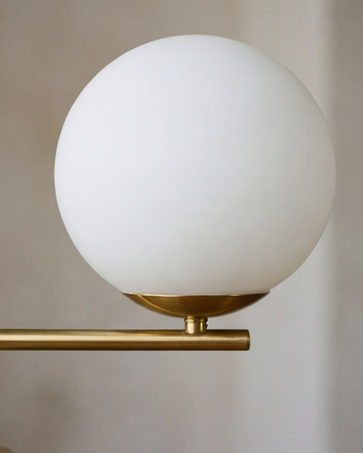 Marble Balance Globe Table Lamp 