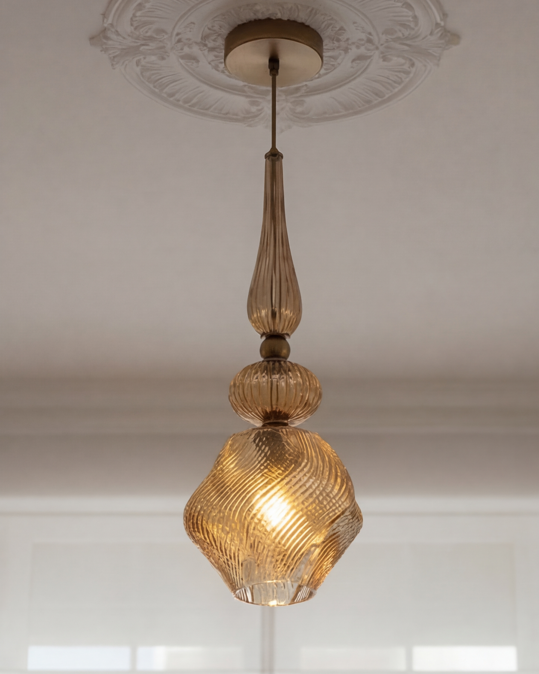 Valenora Heirloom Pendant Light - Amber 